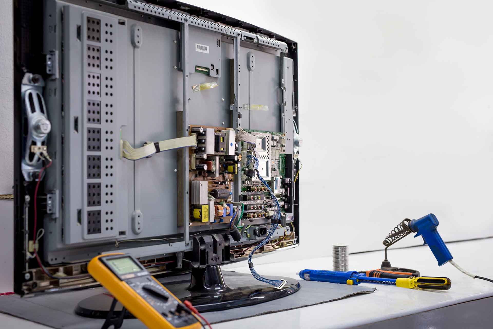 Bornova Televizyon Servisi Bornova TV tamiri görsel 2